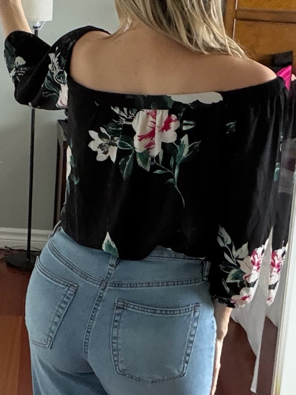 Dynamite Black 3/4 Sleeve Off Shoulder Floral Blouse Size M - Picture 5 of 6